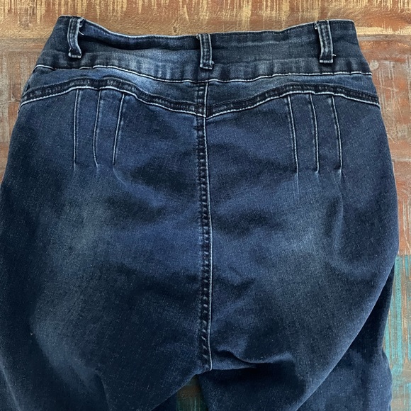 SHEIN Jeans - Picture 4 of 4